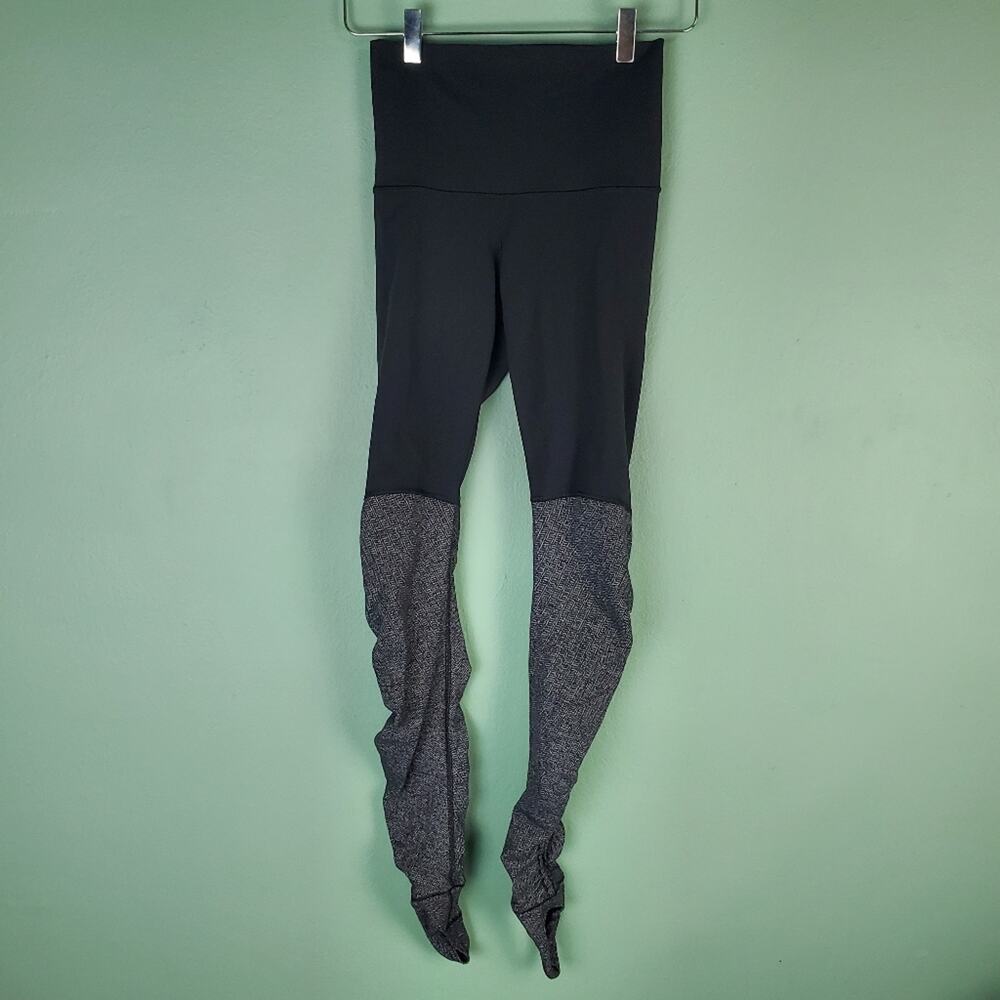 Lululemon Wunder Under Black Herringbone Stirrup Leggings Size 4